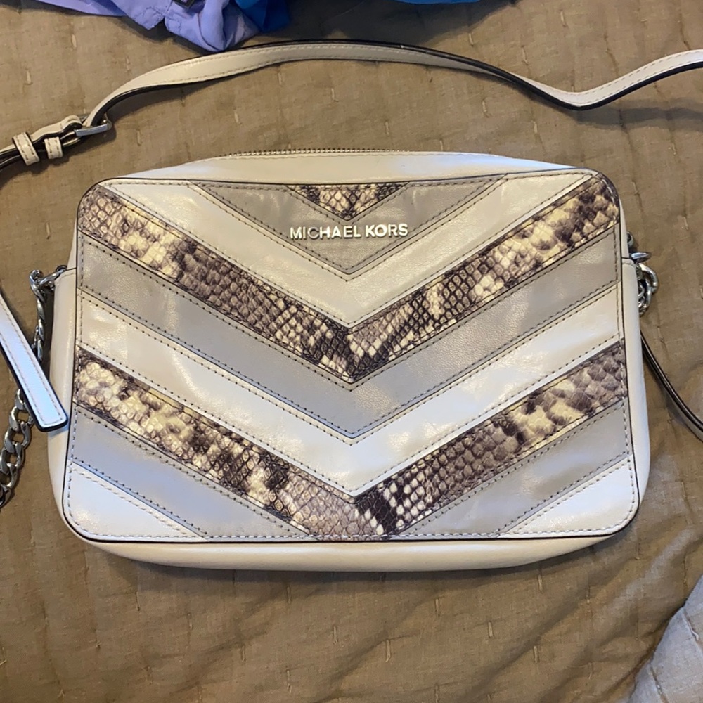 Micheal Kors jet set Crossbody
